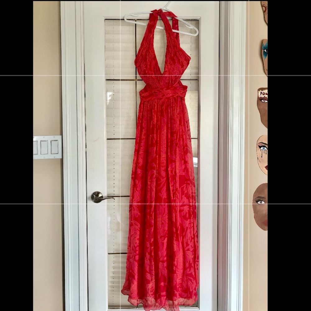 Beautiful Aidan Mattox gown